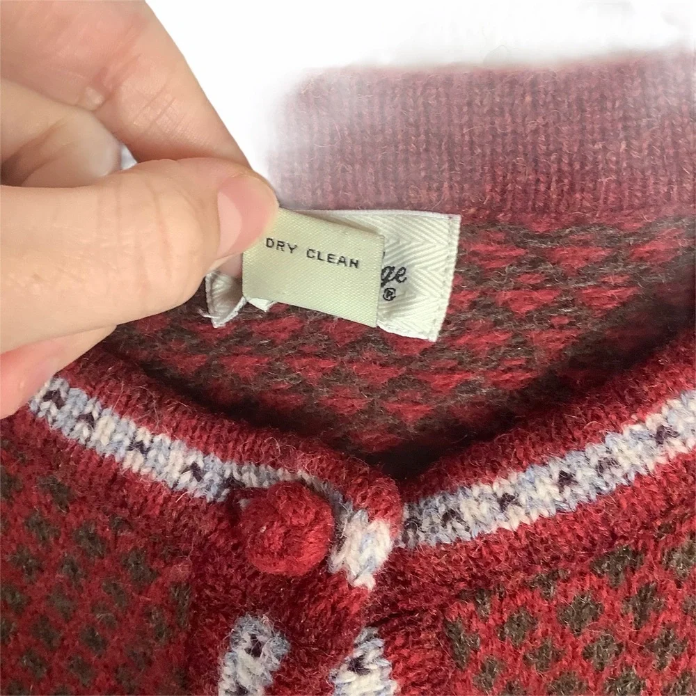 Vintage Cambridge Dry Goods 100% Wool Cardigan Sweater Women Small Red Aztec - Picture 4 of 4